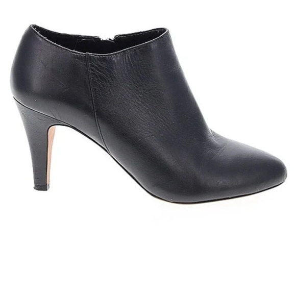 Vince Camuto Shoes - VINCE CAMUTO VIVE Black Ankle Bootie SZ 7.5 Leather Boots Side Zip Shoes
